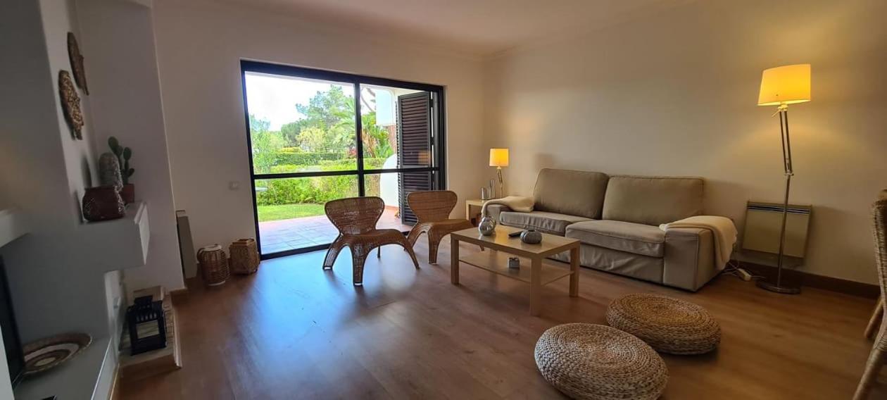 Ferienwohnung Apartamento Solar Dos Pinheiros Quarteira Exterior foto