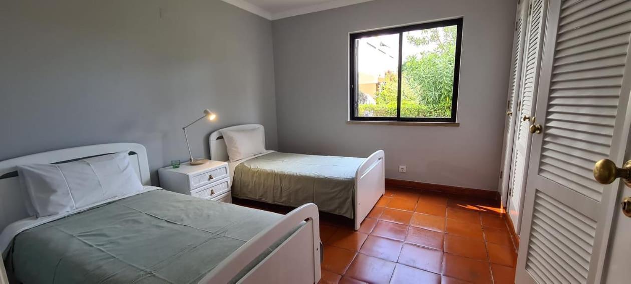 Ferienwohnung Apartamento Solar Dos Pinheiros Quarteira Exterior foto